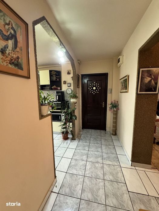 Apartament 4 camere, 80 mp, zona Central