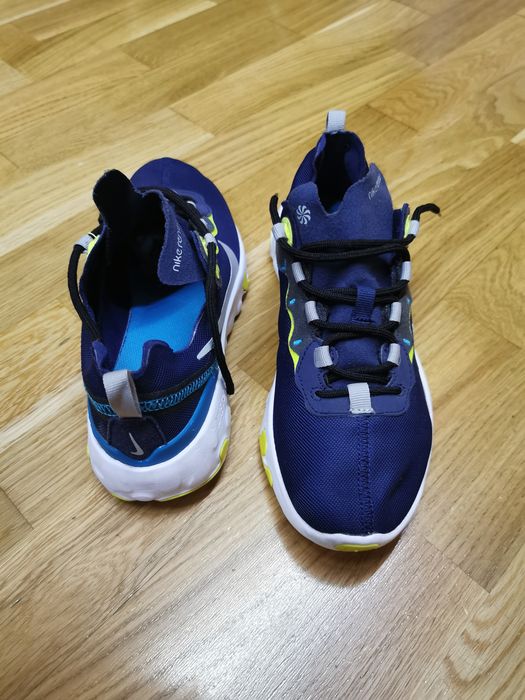 Adidași Nike react renew