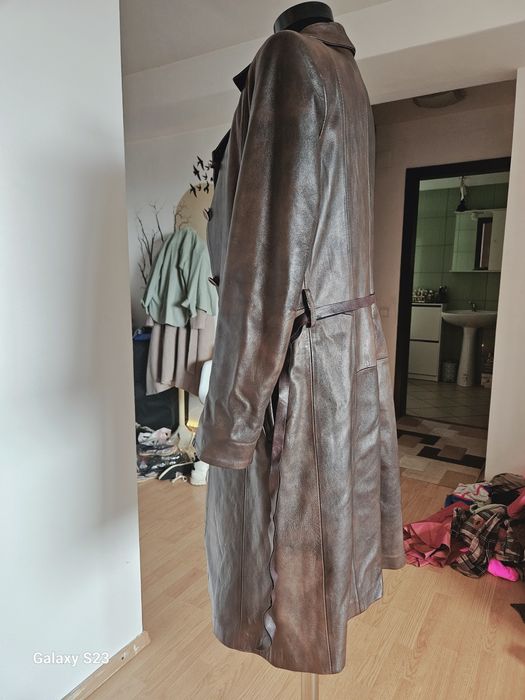 Haina piele naturală.S. 300 lei