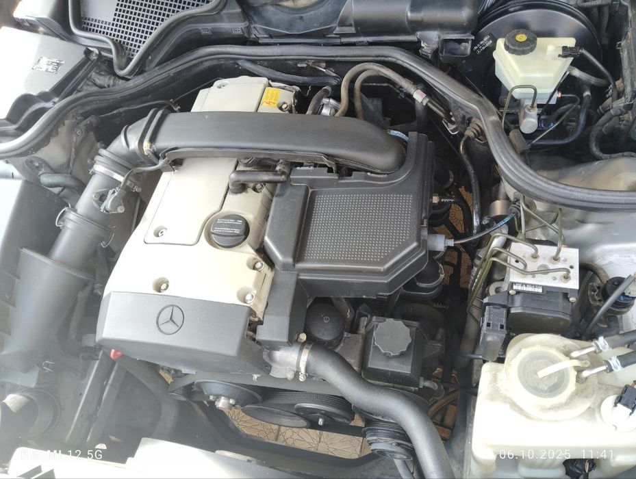 w 210 mersedes  sotiladi