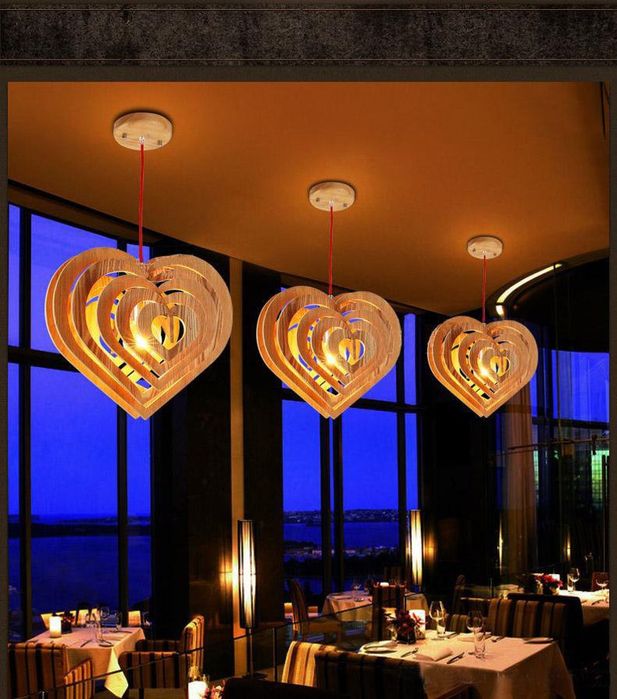 Lustră din lemn, model scandinav