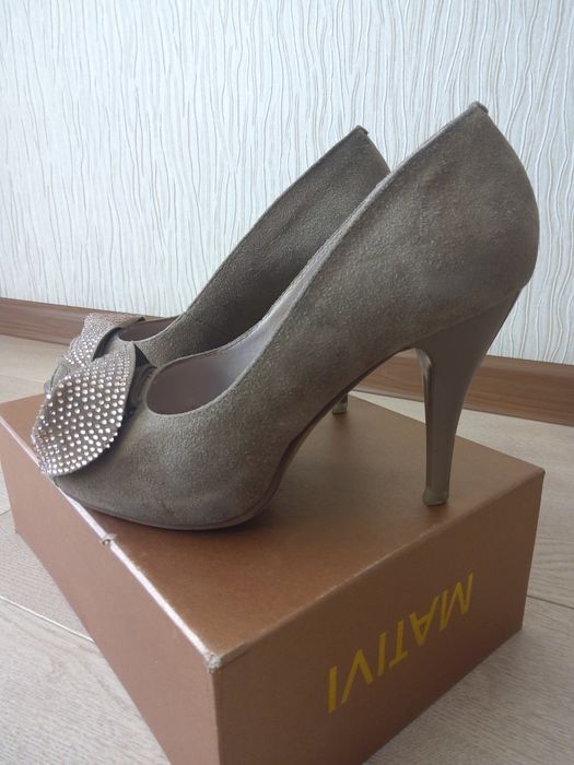 Обувь женская разная