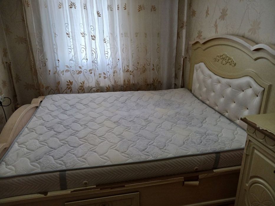Продаётся спальный мебель без матрас а