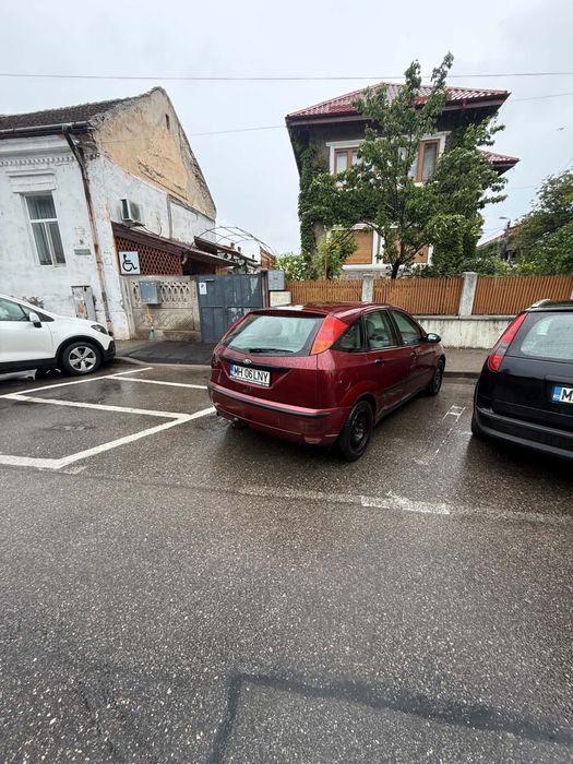 Ford focus 1.6 benzina