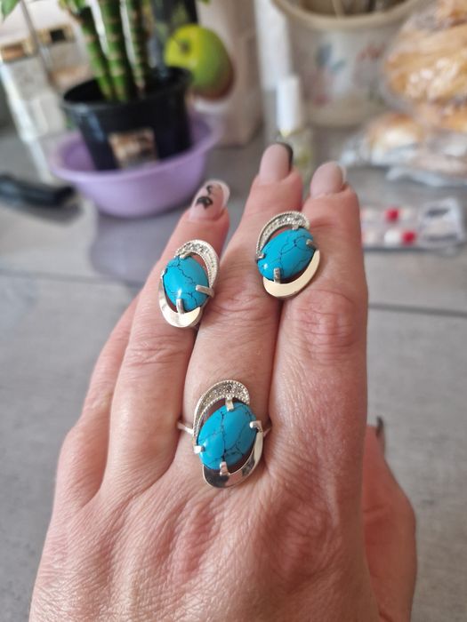 Продам женские украшения