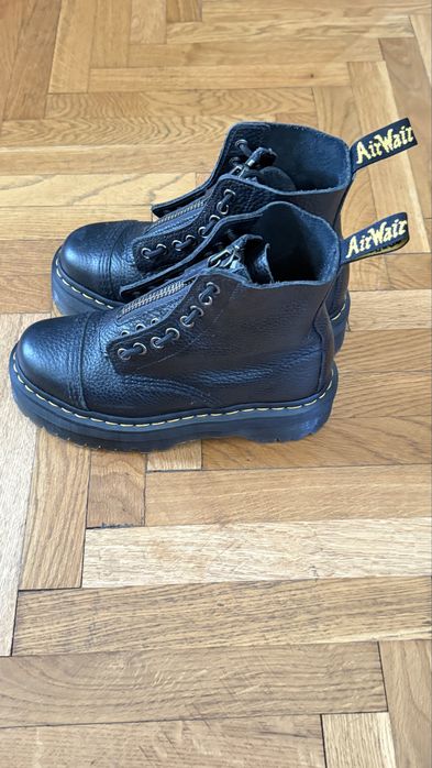Ghete Dr. Martens