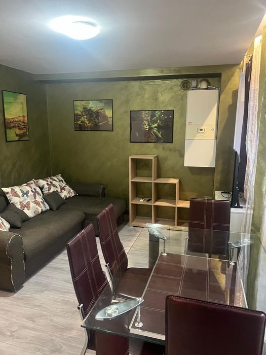 De închiriat apartament cu o cameră.