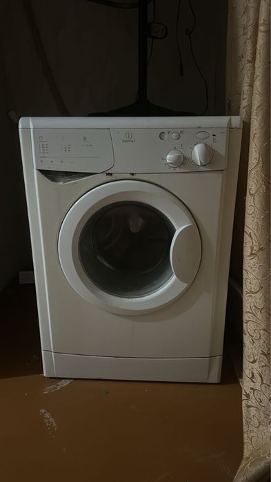 Стиральная машина indesit