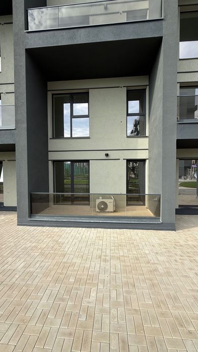Apartament 2 camere Mrs Gradinile de inchiriat Parter 3 locuri parcare birouri / firma / societate