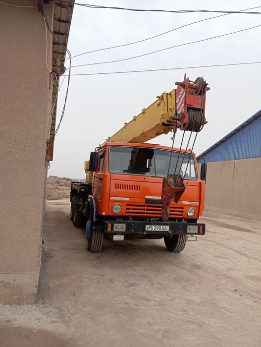 Ellikqaʼla Boʻston boʻylab avtokran xizmati