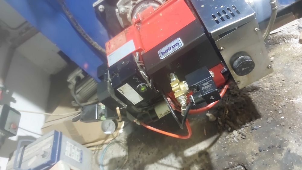 Arzator, injector ulei uzat de la 10-50kw cu compresor incorporat