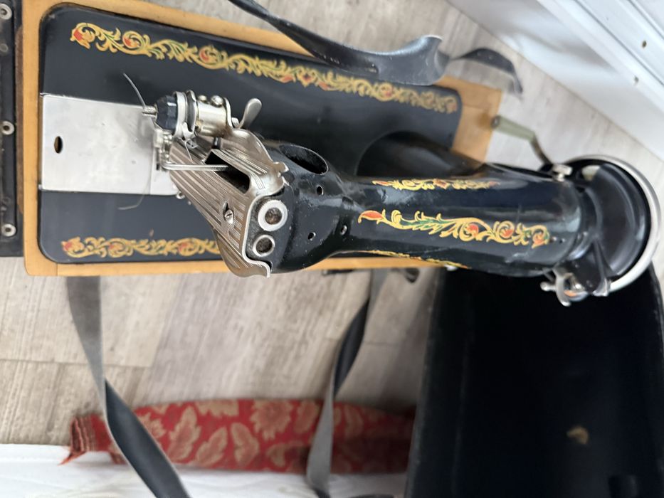 Швейная машина советская