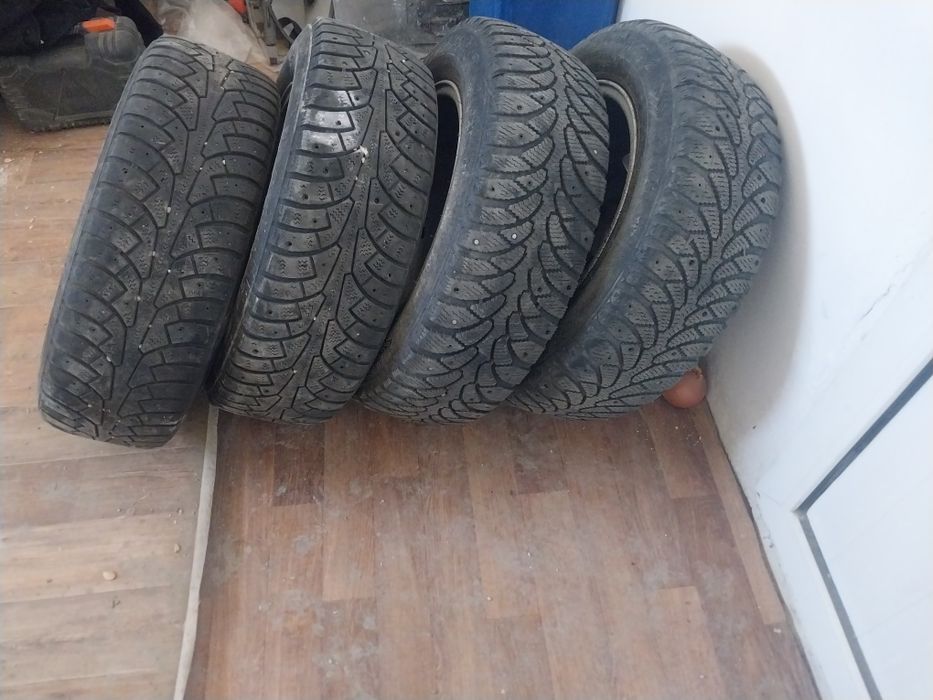 Шини накашни .195/65/15