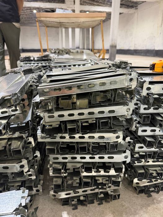 GIEK engineering kabelni latok