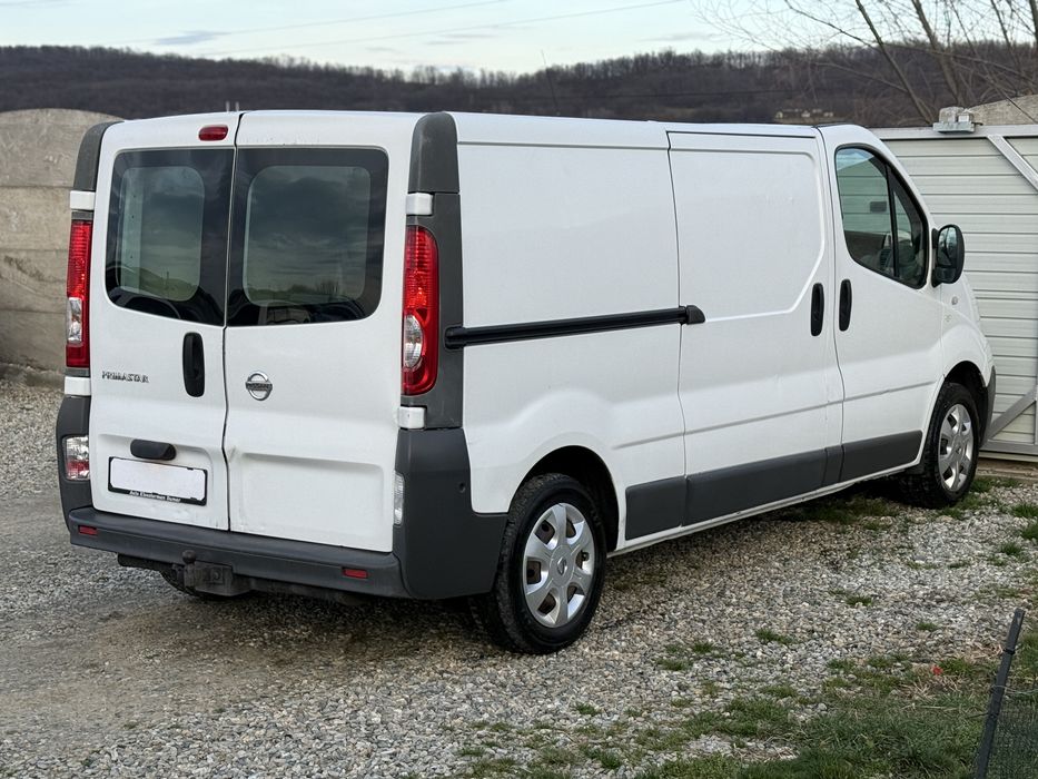 Nissan Primastar Lung 2011/06 - 2.0 DCI - 115 CP - A/C -