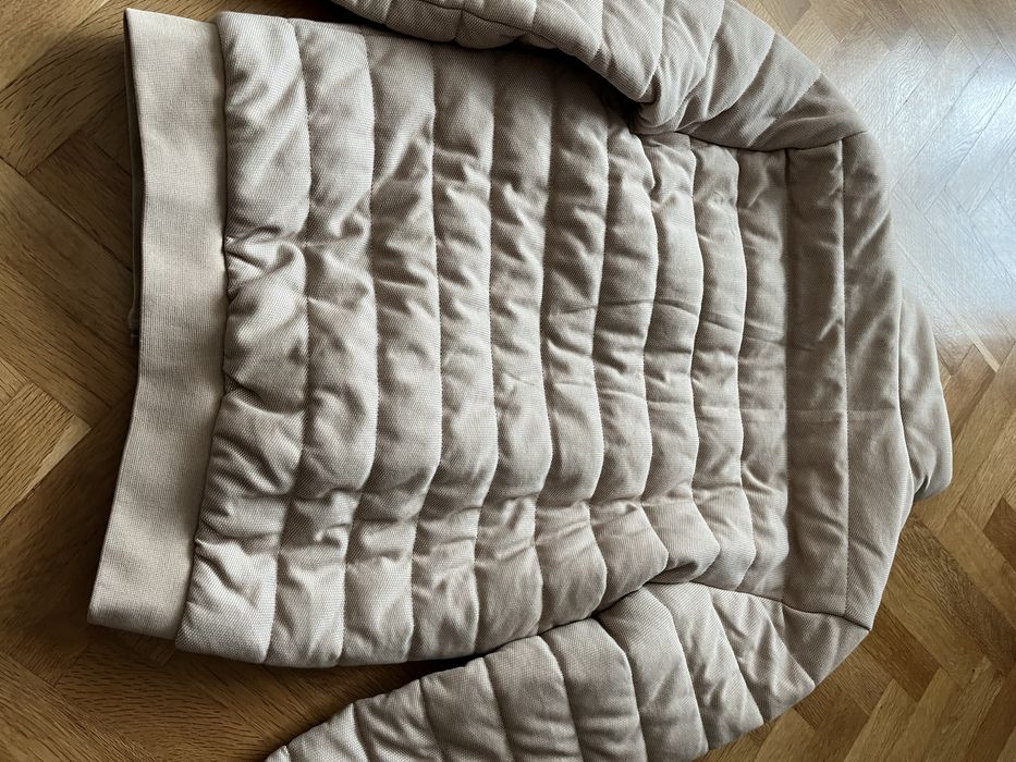 Пролетно яке бежов цвят