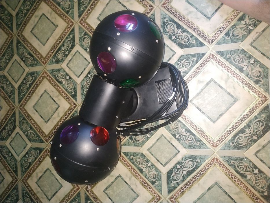 Продам свето шар , дискотечный