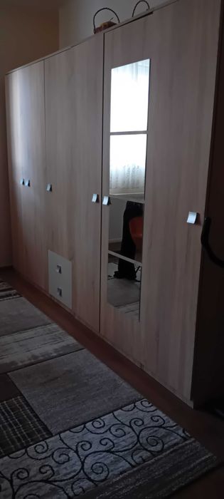 Dulap dormitor cu oglinda