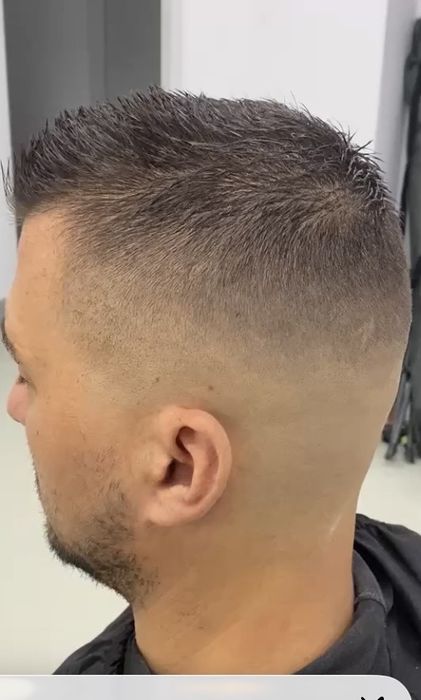 Execut frizuri gratuite