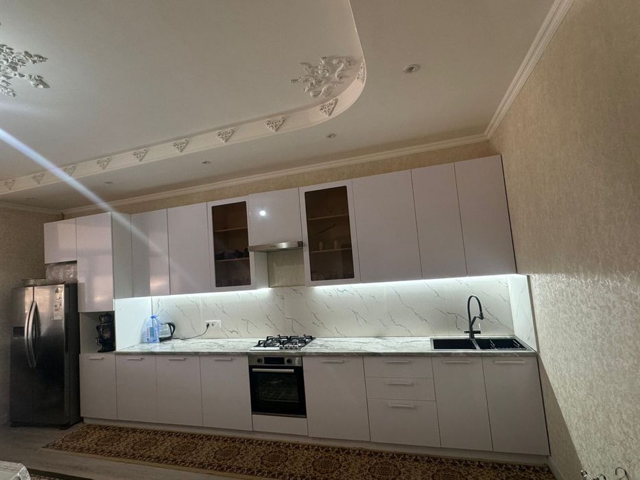 Кухонный гарнитур с техникой