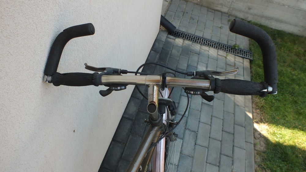 Bicicleta barbati ENIK, roti 28x1,50, schimbatoare SHIMANO, 21 viteze.
