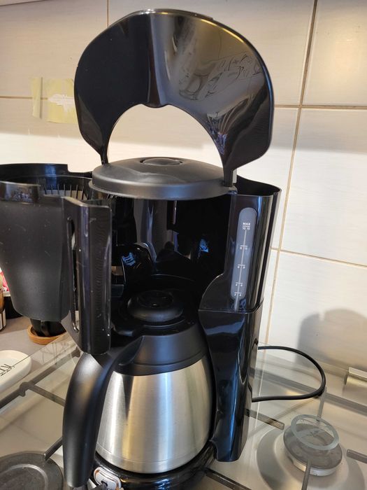 Cafetiera Philips Gaia 175lei Ondulator Philips 75lei Veioza IKEA 65le