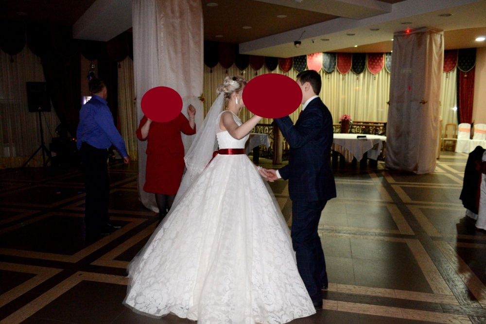 Свадебное платье.