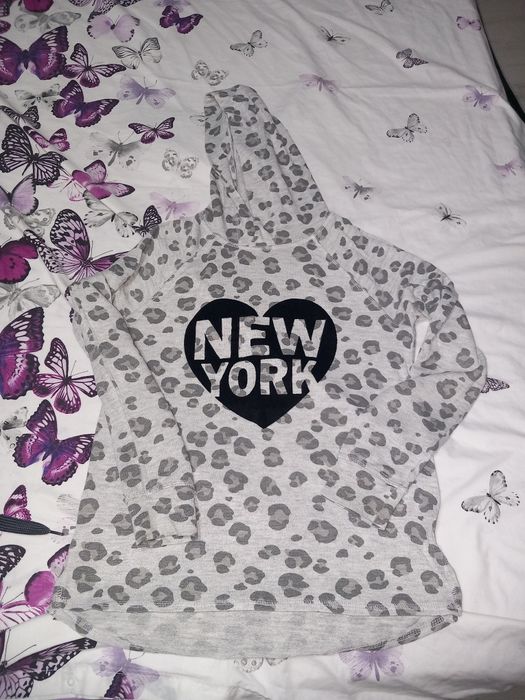 Маркови дънки с бродерия и памучен суичър за 140 150 см момиче