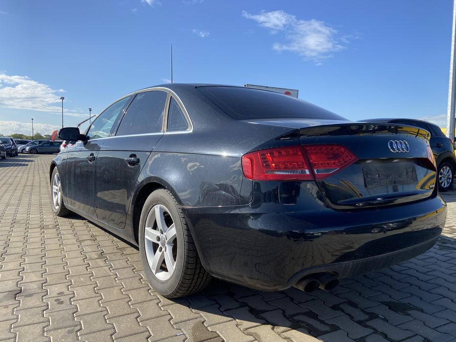 Audi A4 /B8/1.8TFSI/2010г,На части