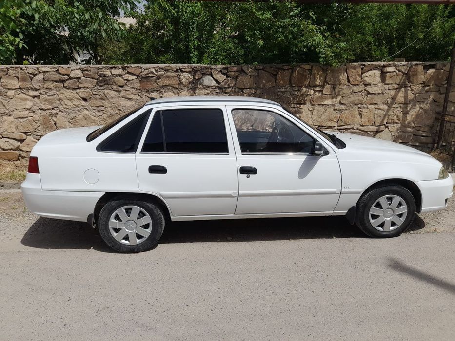 Daewoo Nexia 2 sotiladi