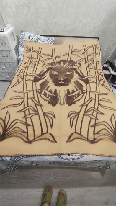 Одеяло из верблюжьей шерсти