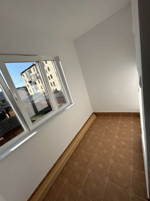 Vând apartament cu 2 camere
