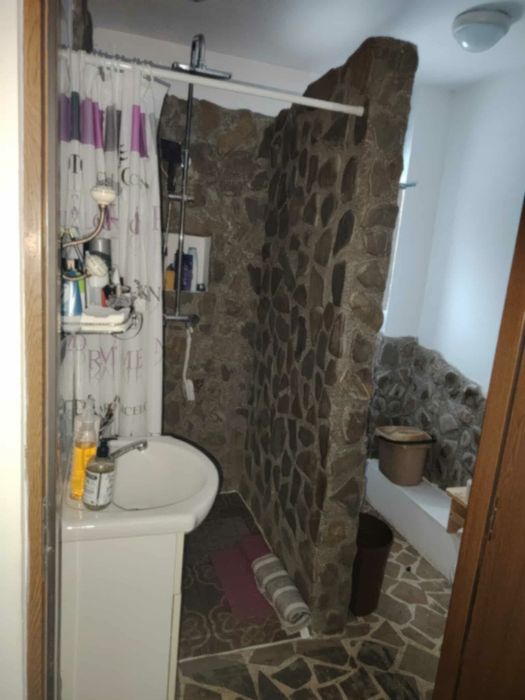 Casă de vânzare în Bucșoaia, oraș Frasin, județul Suceava