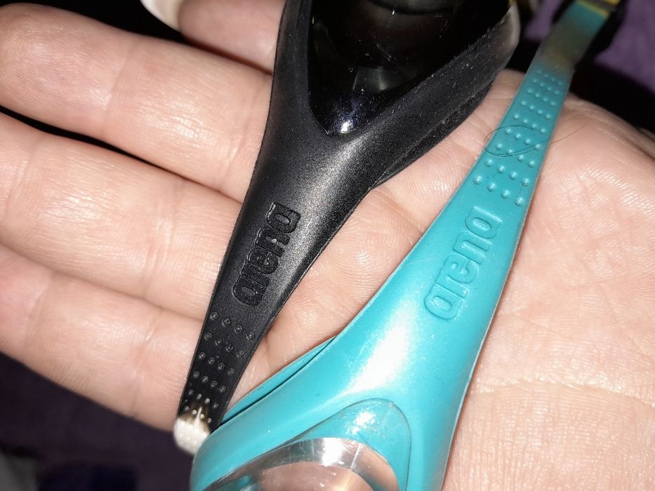 Шапочки для бассейна