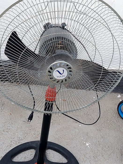 Большой вентилятор