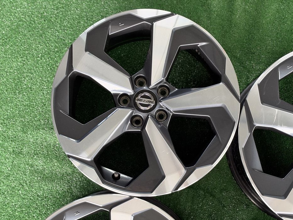 4бр. КАТО НОВИ 18” ОРИГИНАЛНИ Джанти 5х114.3 за -NISSAN/RENAULT/DACIA/Toyota/Honda- 7.5Jx18H2, ET45