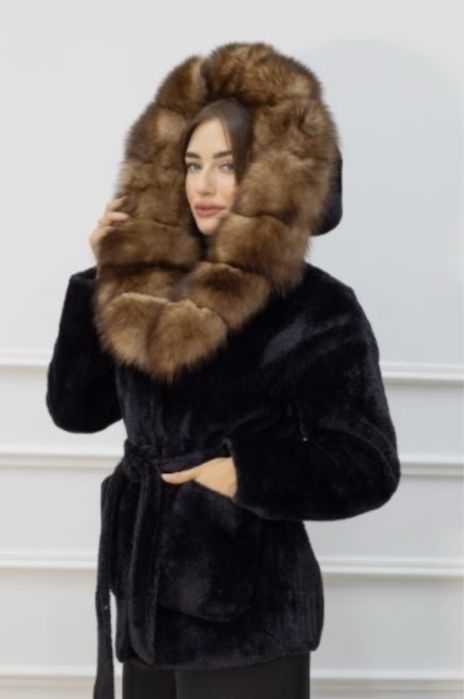 Продам натуральную шубу алькантара очень теплая