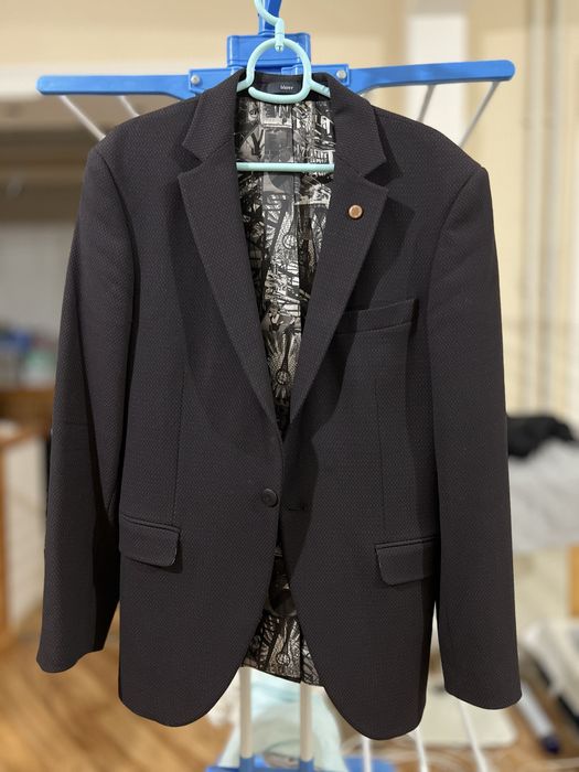 Пиджак мужской. Размер: М