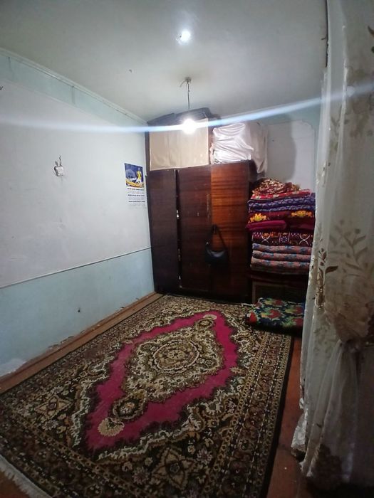 Уй сотилади.Ховли, 6 хона. Нархи келишилади!