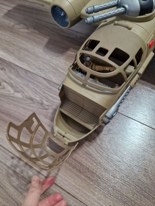 Avion mare cu sunete si lumini