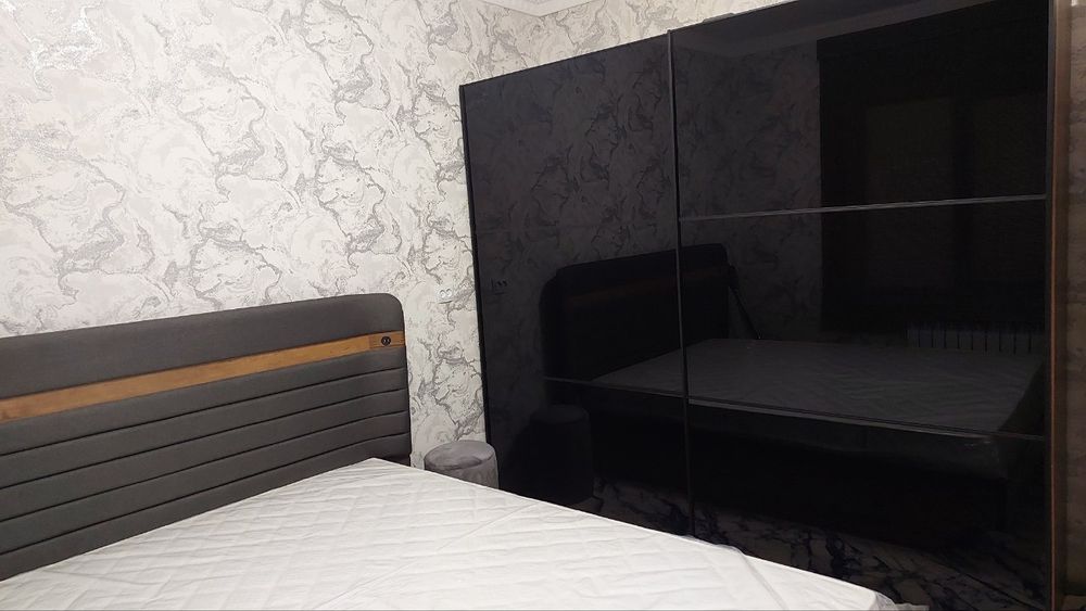 Uy tez sotiladi. Chirchiq sh 1 mkryn