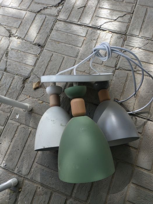 Люстра в хорошем состоянии