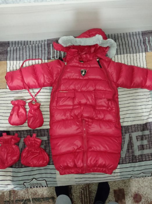 Продам детский зимний комбинезон