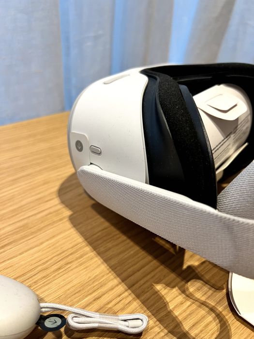 VR сет очила META Oculus Quest 2 128 GB НОВ