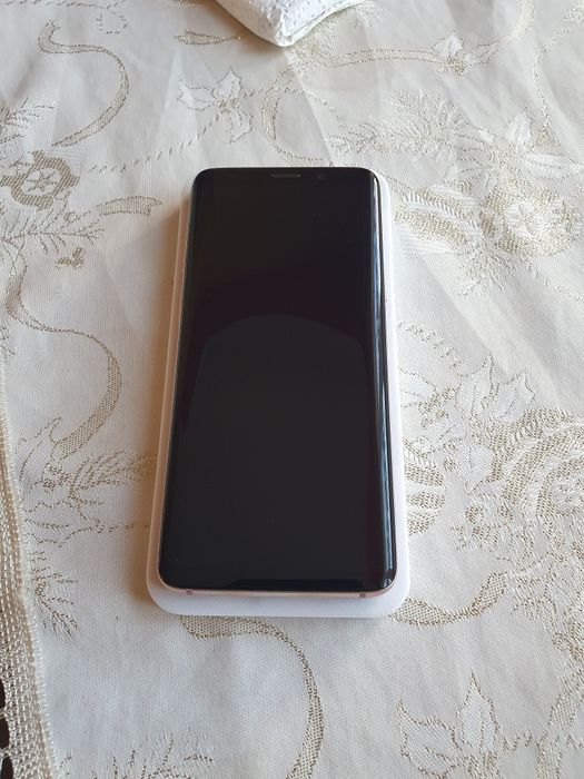 Vând Samsung Galaxy S9 Color Sunrise Gold Ca Nou
