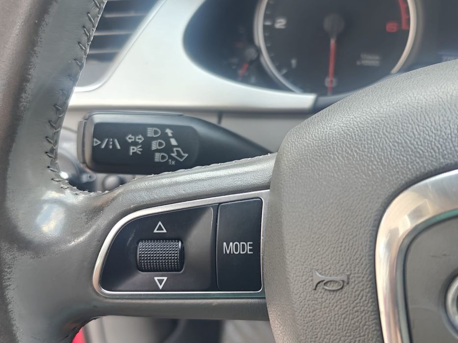 Vând Audi A4 B8 2.0TDI