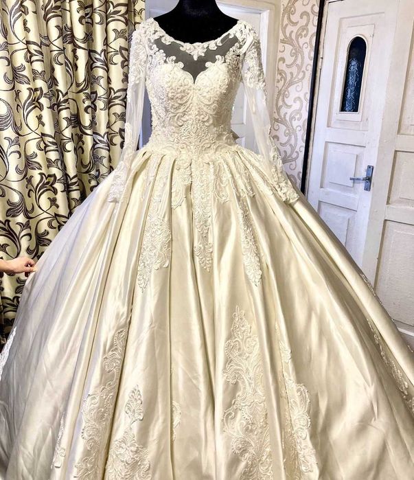 Свадебное ПЛАТЬЕ