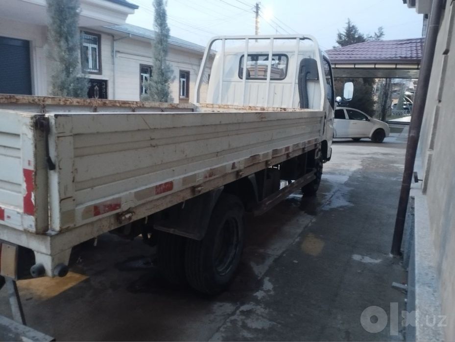 Foton Yuk avtomoboli