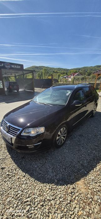 Vând passat b6 .