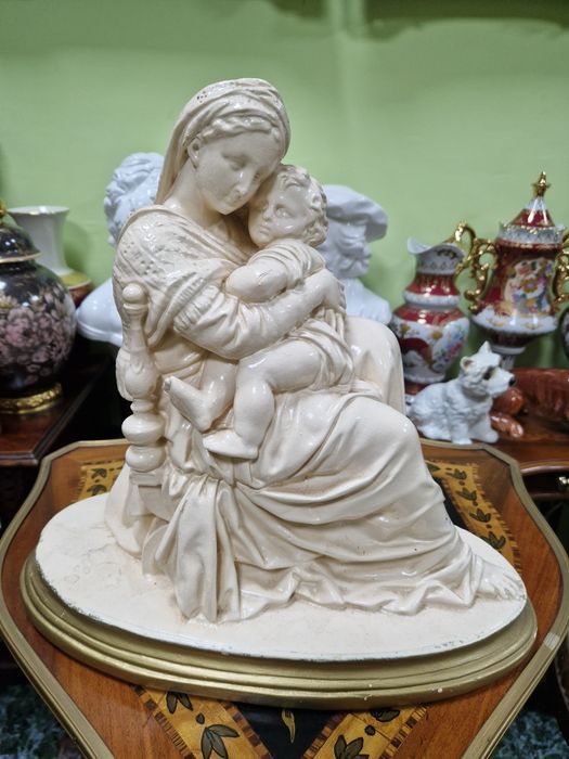 Прекрасна голяма антикварна керамична фигура статуетка